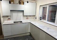 White kitchen quartz worktop Maidenhead